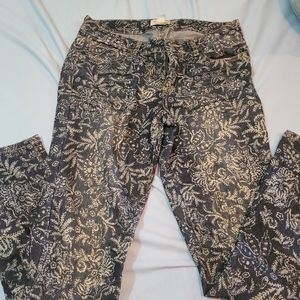 Skinny leg jeans